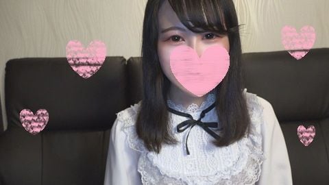 FC2-PPV-1379526 露臉 處女喪失後半年的萬理香18歳
