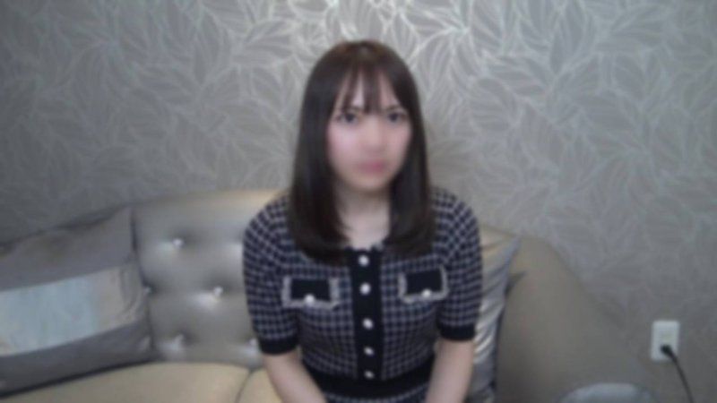 FC2-PPV-4577331 【实录】工作压力让她爆发，高潮到极限。在排卵日，白皙美乳的冷酷美女决定拍摄真实性爱