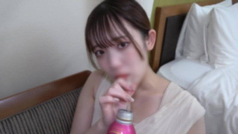 FC2-PPV-4664062 【初次拍攝／中出】和/妳在一起後，女人會改變。平常認真的國語老師亂了陣腳。突然進入的情色開關，你能忍受嗎？