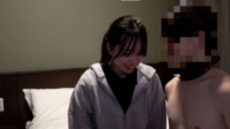 FC2-PPV-4687295 知道的人就知道的那位妹子奉仕射精天國！