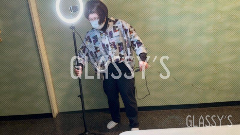 FC2-PPV-4685127 #19 对未经验的工作人员中出＆口内射精│GLASSY'S