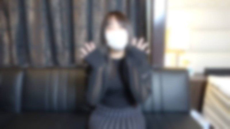 FC2-PPV-4772641 【私密拍摄/素人】（初次拍摄！）20岁的Mi◯酱。拥有可爱动漫声音的美少女。一开始有点害羞，但只要一做爱就高潮连连，浑身湿透。