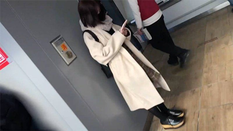 FC2-PPV-4793109 里子19岁_1・颜射采访（13）。在严格的家庭长大的朴素女大生为了梦想，被大量无套颜射的始末（055）