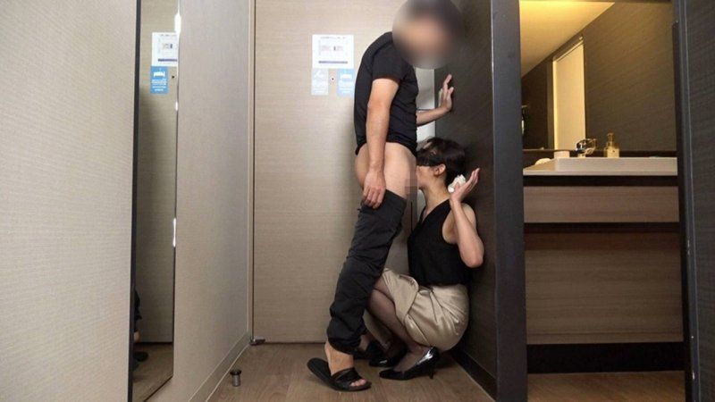 FC2-PPV-4802500 即イラマ即ハメPtoIプッシートゥーイラマチオ生ハメ中出し不倫SEX【完全客観アングル】